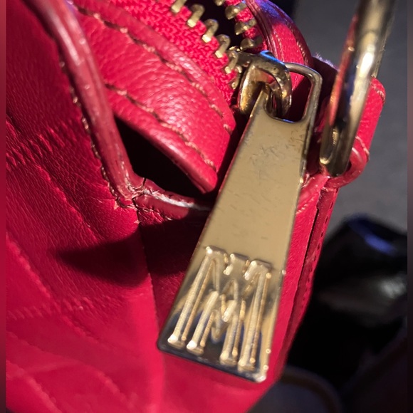 Quilted Italian Antonio Melani Leather shoulder bag/tote. Cranberry Red. ExCond - Picture 3 of 15